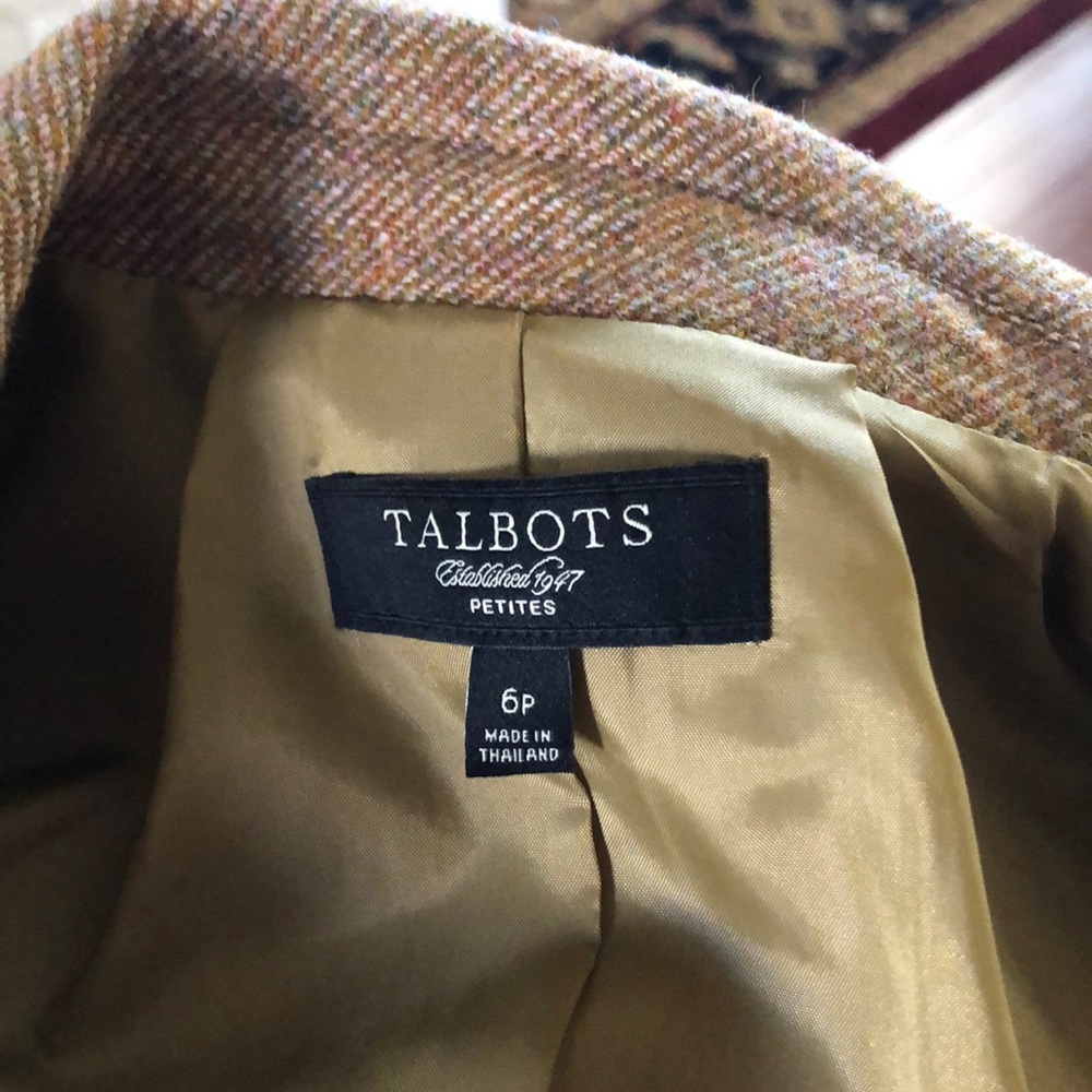 Jacket - Picture 3 of 4